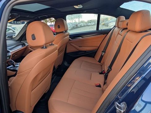 Used 2023 BMW 530i w/ M Sport Package image 7