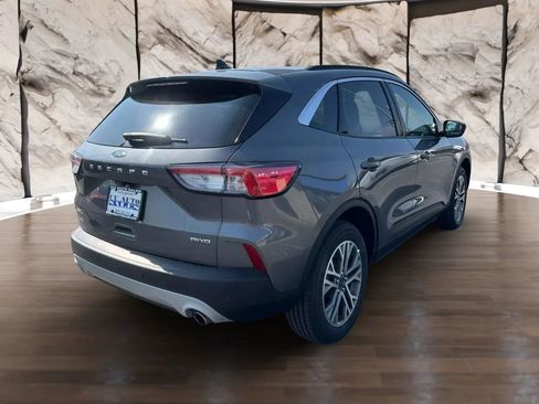 Used 2021 Ford Escape SEL image 3