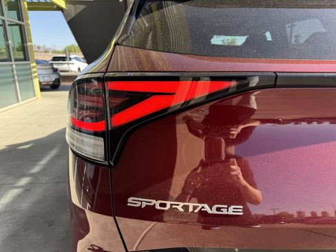 Used 2023 Kia Sportage SX Prestige image 14