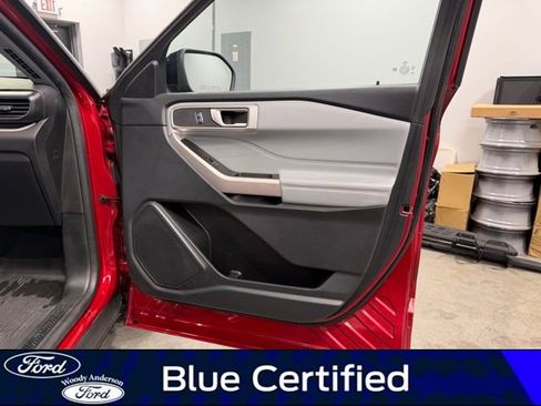 Certified 2023 Ford Explorer XLT w/ Equipment Group 202A image 33