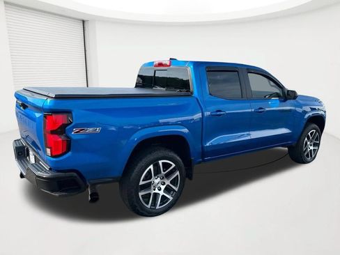 Used 2023 Chevrolet Colorado Z71 w/ Z71 Convenience Package 2 AWD/4WD image 5