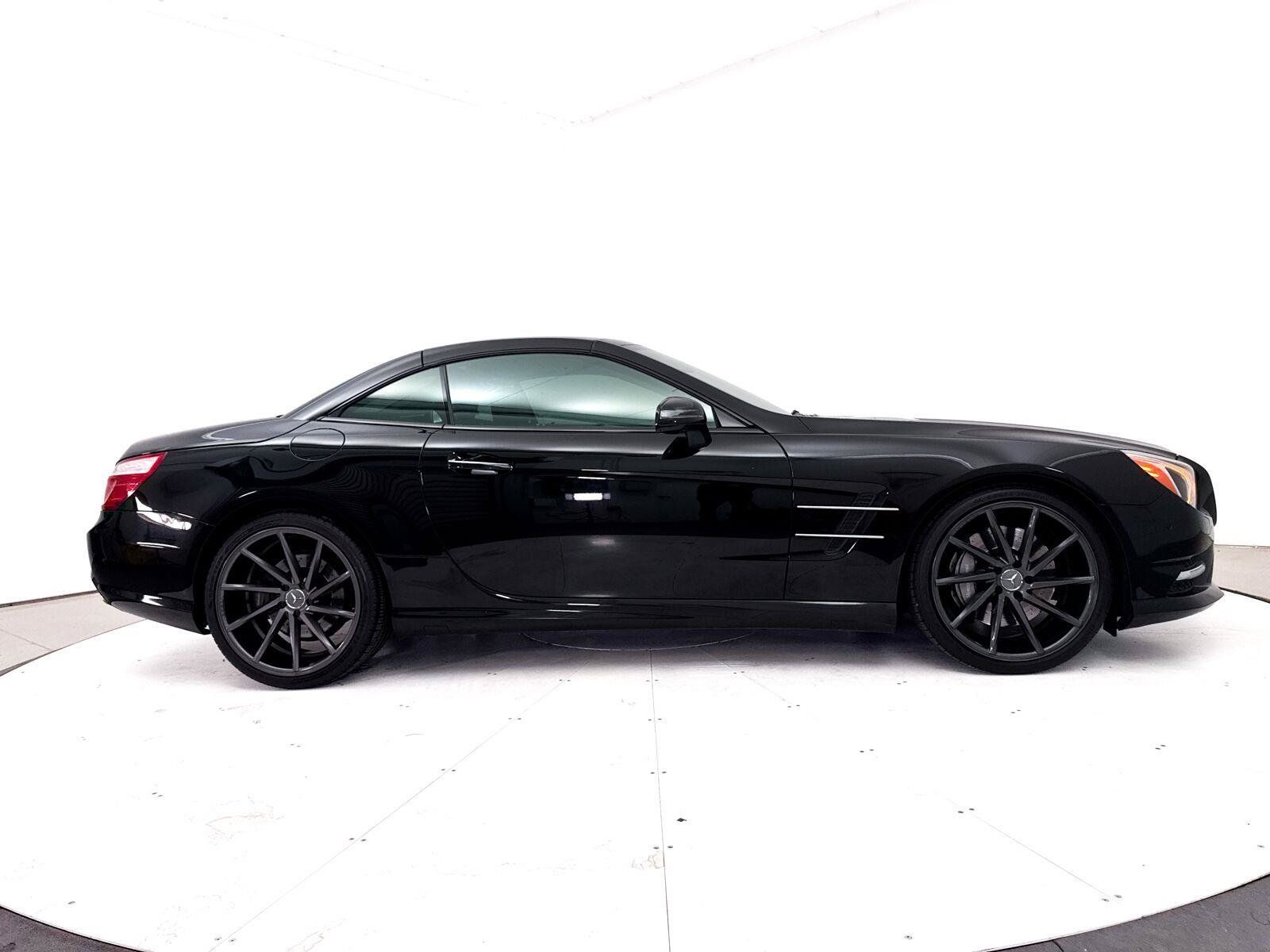 Used 2015 Mercedes-Benz SL 550 image 37