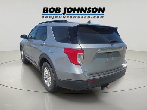 Used 2022 Ford Explorer XLT AWD/4WD image 7