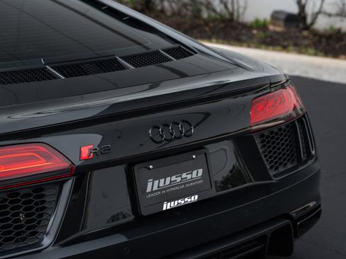 Used 2018 Audi R8 V10 image 34