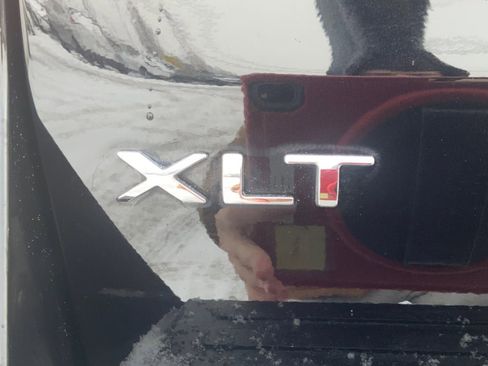 Used 2024 Ford Expedition XLT image 24