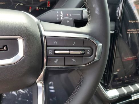 New 2026 GMC Yukon XL Denali w/ Sun & Power Step Package AWD/4WD image 27