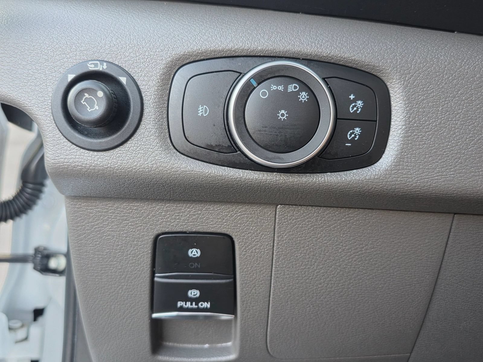 Used 2021 Ford Transit 350 XLT RWD image 13