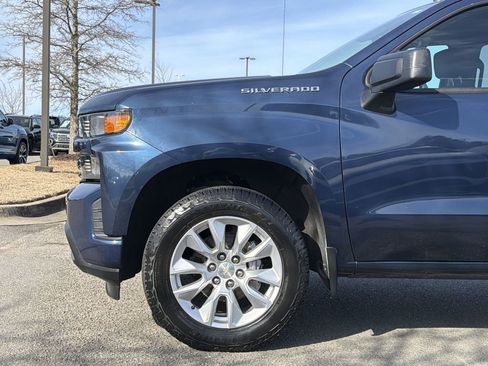 Used 2021 Chevrolet Silverado 1500 Custom image 9