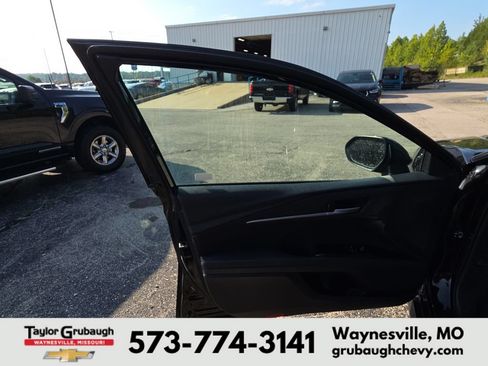 Used 2025 Toyota Camry LE FWD image 7