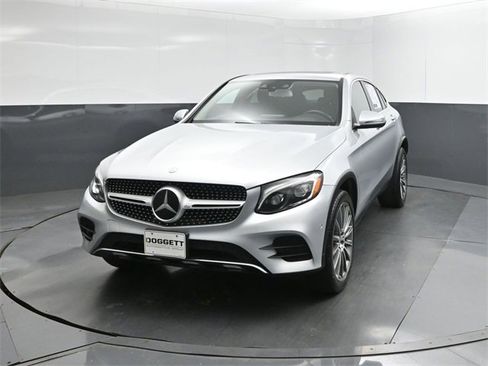 Used 2017 Mercedes-Benz GLC 300 4MATIC Coupe image 30