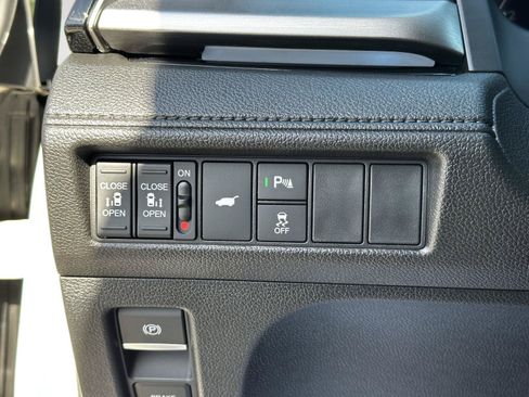 Certified 2026 Honda Odyssey Touring image 28