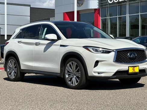 Used 2022 INFINITI QX50 Sensory image 2