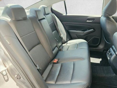 Used 2020 Nissan Altima 2.5 SL FWD image 22