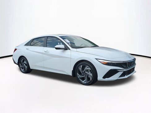 New 2026 Hyundai Elantra Limited image 2