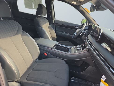 Used 2025 Hyundai Palisade Calligraphy AWD/4WD image 18