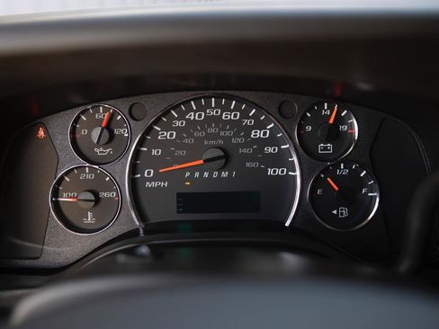 New 2025 Chevrolet Express 2500 w/ Communications Package RWD image 15