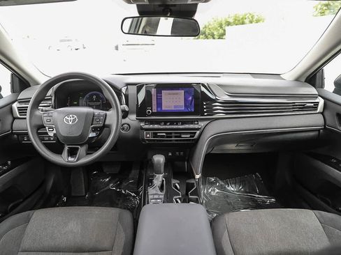 Certified 2025 Toyota Camry LE FWD image 13