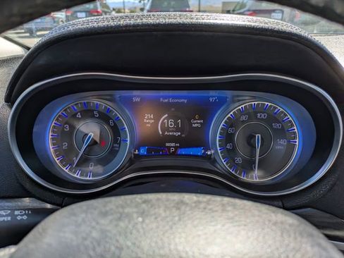 Used 2020 Chrysler 300 Touring w/ Sport Appearance Package RWD image 3