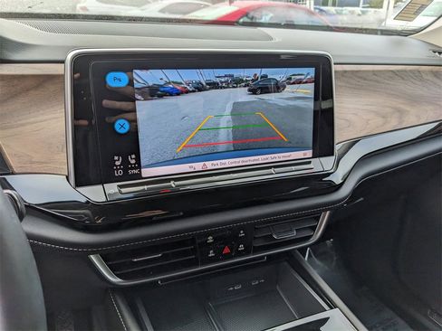 Certified 2024 Volkswagen Atlas SE image 25