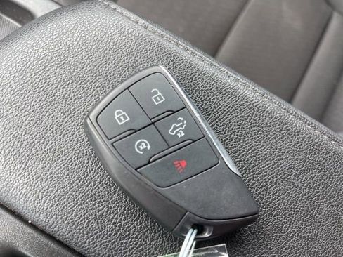 Used 2024 GMC Sierra 1500 SLE image 32