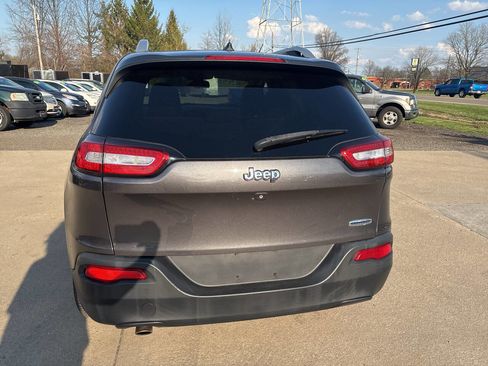 Used 2014 Jeep Cherokee Latitude w/ Comfort/Convenience Group image 5