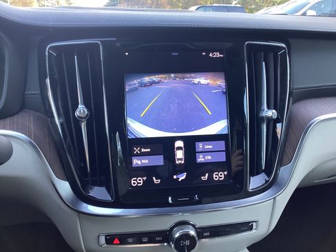 Used 2020 Volvo S60 T5 Inscription w/ Protection Package Premier image 25