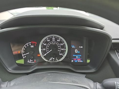 Used 2021 Toyota Corolla LE FWD image 21