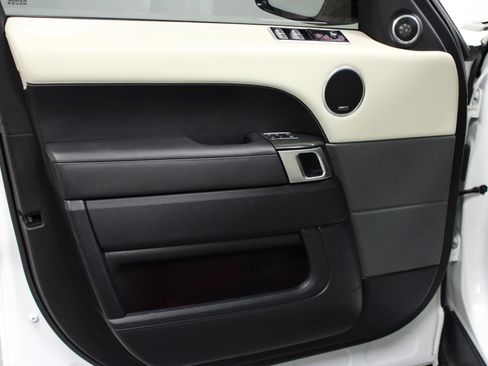 Used 2022 Land Rover Range Rover Sport HSE Silver Edition image 11