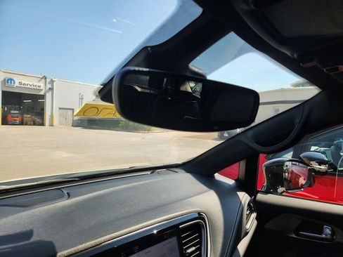 New 2026 Chrysler Pacifica Limited w/ S Appearance Package image 13