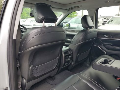 Certified 2022 Jeep Grand Cherokee Limited 4xe AWD/4WD image 15