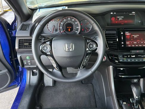 Used 2017 Honda Accord EX-L image 13