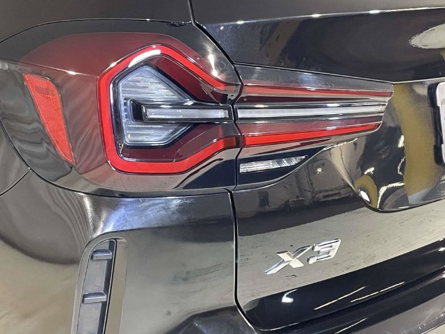 Used 2022 BMW X3 xDrive30i w/ M Sport Package 2 AWD/4WD image 16