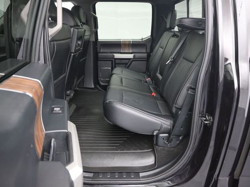 Used 2019 Ford F150 Lariat w/ Equipment Group 501A Mid AWD/4WD image 10