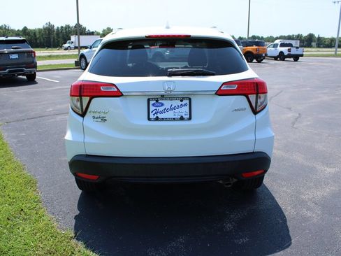 Used 2022 Honda HR-V EX image 8
