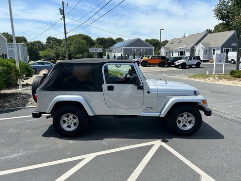 Used 2005 Jeep Wrangler Unlimited image 5