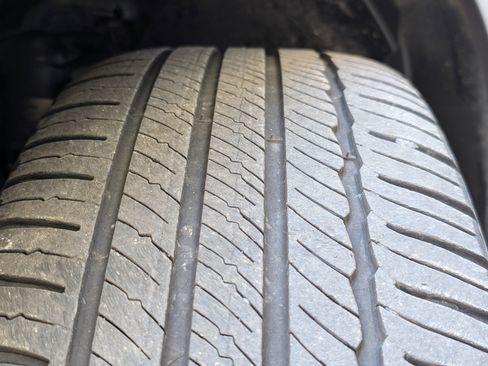 Used 2024 Volvo XC40 B5 Plus image 35