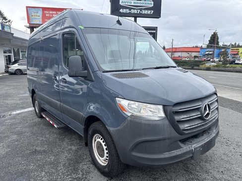 Used 2019 Mercedes-Benz Sprinter 144 image 10