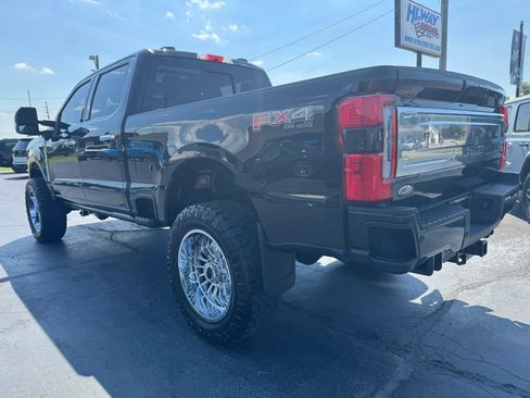 Used 2023 Ford F250 Platinum AWD/4WD image 19