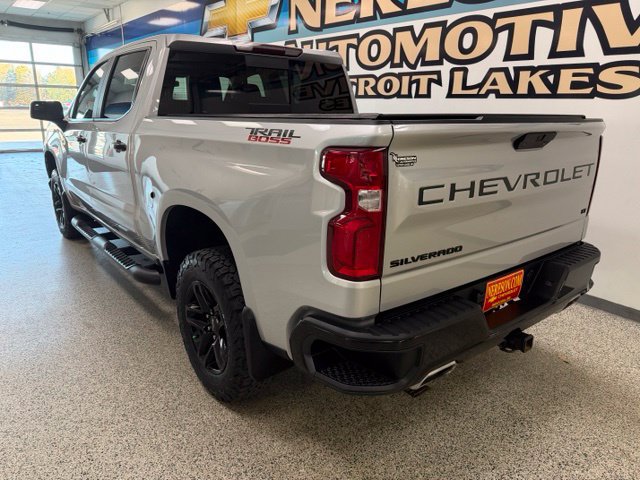 Used 2020 Chevrolet Silverado 1500 LT Trail Boss AWD/4WD image 7