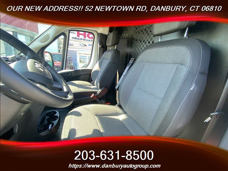 Used 2025 RAM ProMaster 2500 w/ U-Haul Equipment Group FWD image 14