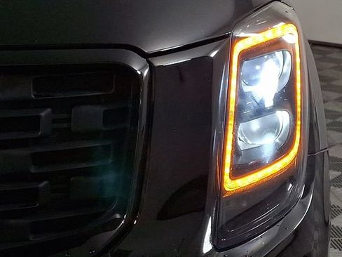 Used 2021 Kia Telluride SX w/ Nightfall Edition Package AWD/4WD image 12