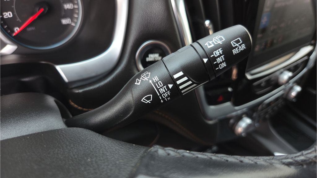 Used 2020 Chevrolet Traverse Premier AWD/4WD image 37