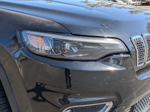 Used 2019 Jeep Cherokee Limited FWD image 10