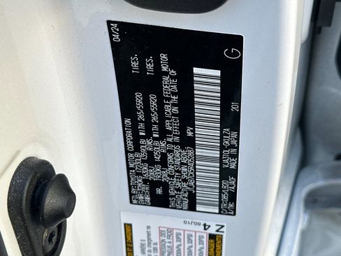 Certified 2024 Lexus LX 600 4WD w/ Interior Upgrade Package image 19