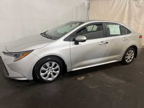 Certified 2024 Toyota Corolla LE image 2