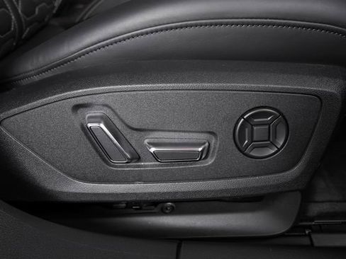 Used 2022 Audi RS 6 AWD/4WD image 58