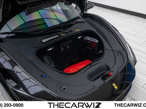 Used 2021 Ferrari F8 Tributo RWD image 39