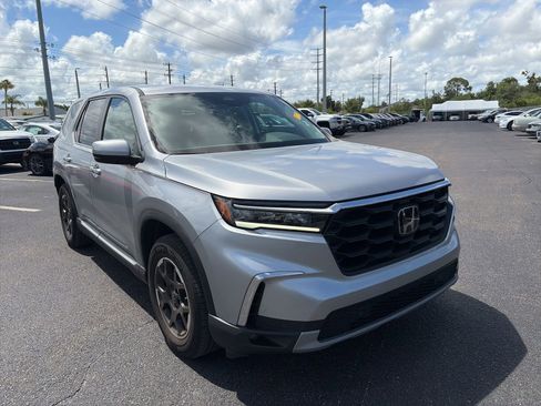 Certified 2025 Honda Pilot EX-L image 1