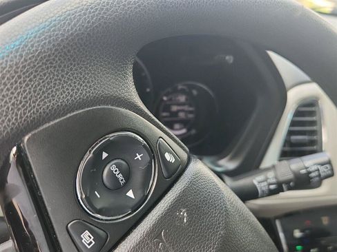 Used 2017 Honda HR-V EX image 5
