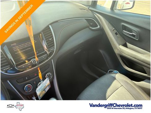 Used 2021 Chevrolet Trax LT w/ Sport Edition AWD/4WD image 16